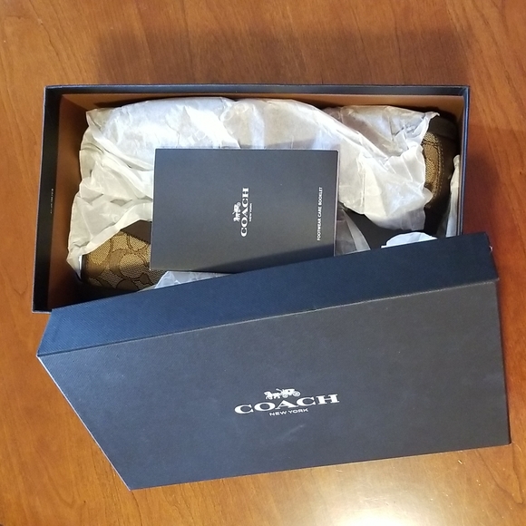 COACH "Olive" Signature Print Loafers 8M - Picture 6 of 6